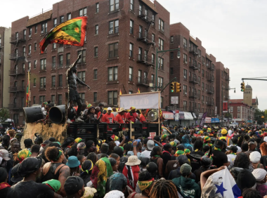 美国劳动节多地发生枪击事件，致4死10余伤